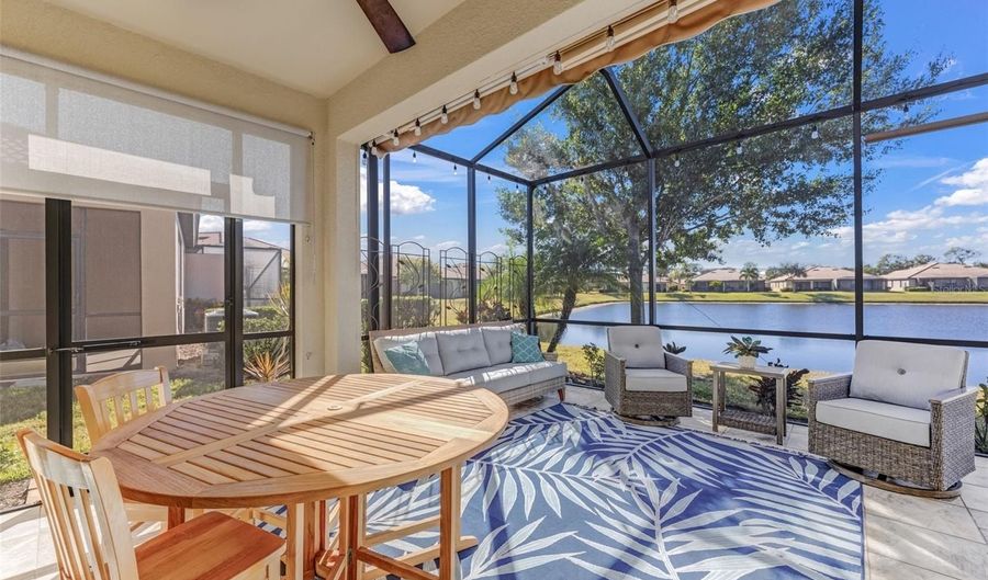 5438 SUNSET FALLS Dr, Apollo Beach, FL 33572 - 2 Beds, 2 Bath