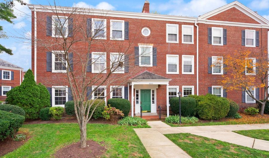 3080 S ABINGDON St A1, Arlington, VA 22206 - 2 Beds, 2 Bath