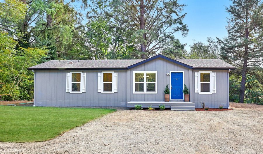 35134 LABRADOR Ln, Astoria, OR 97103 - 3 Beds, 2 Bath