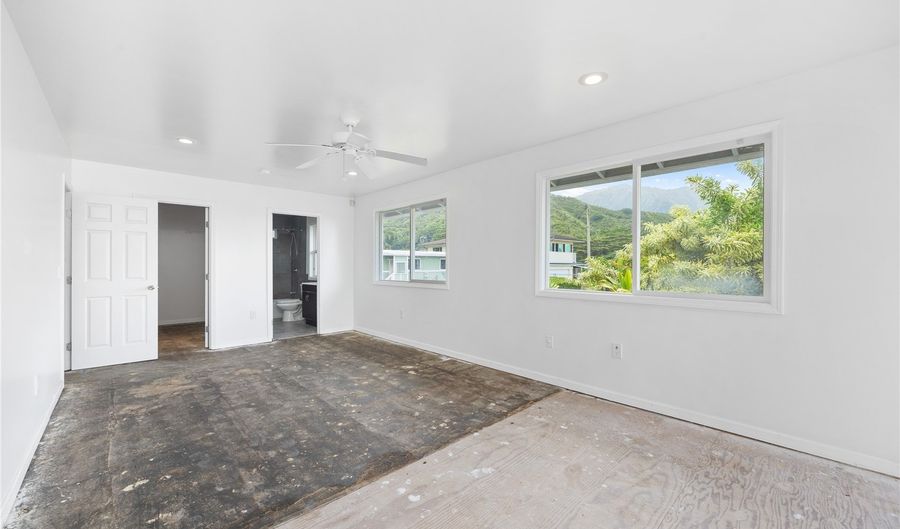 47-544 Hakuhale St, Kaneohe, HI 96744 - 8 Beds, 8 Bath