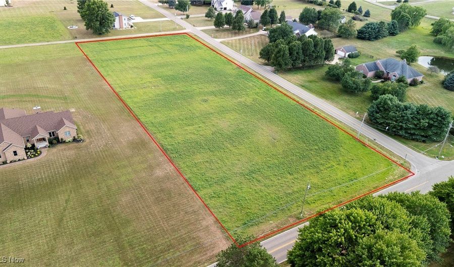 Lake Center Street NW, Uniontown, OH 44685 - 0 Beds, 0 Bath