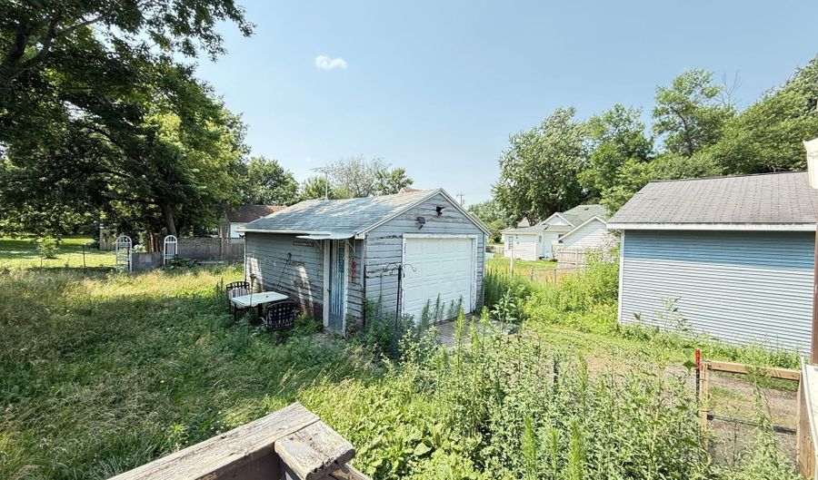 36 E Ronning Ave, Appleton, MN 56208 - 2 Beds, 2 Bath