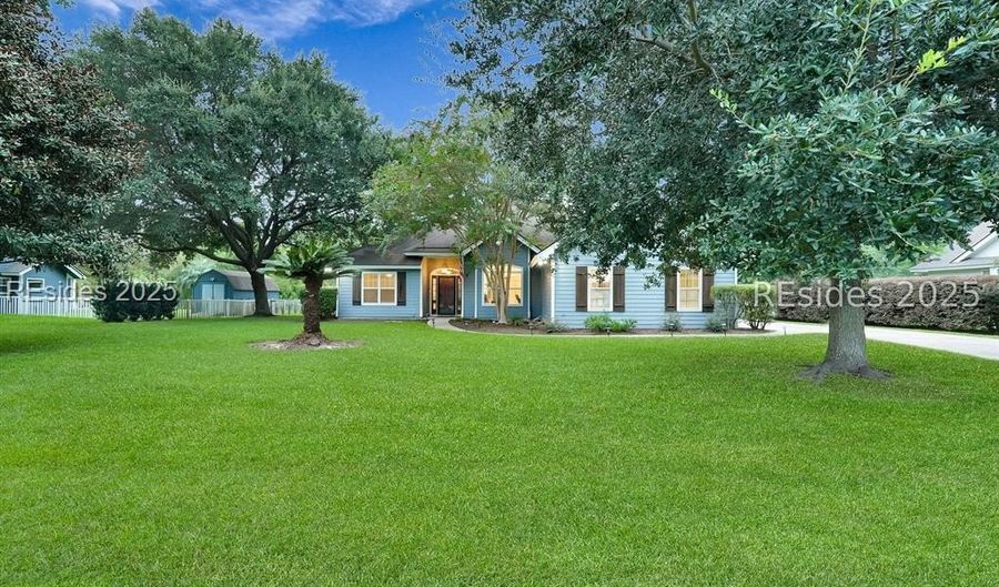 107 Besseleiu Ct, Bluffton, SC 29910 - 3 Beds, 2 Bath