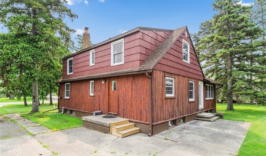 430 Getzville Rd, Amherst, NY 14226 - 4 Beds, 2 Bath