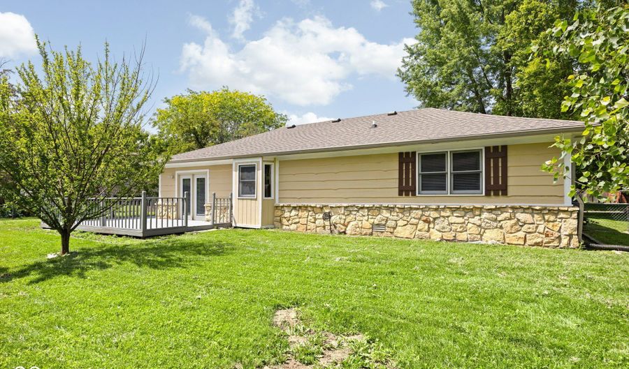 721 Pioneer Dr, Indianapolis, IN 46217 - 3 Beds, 2 Bath