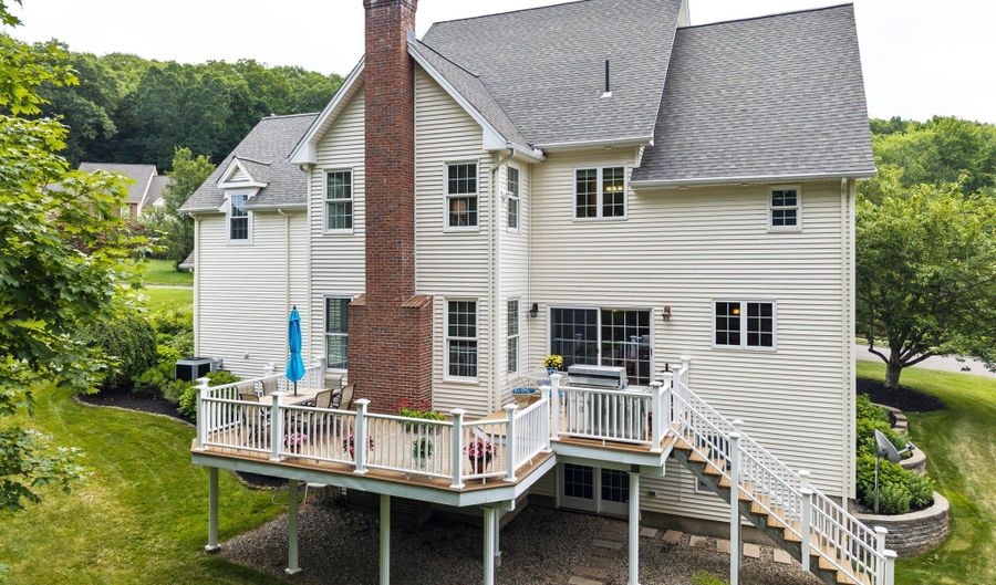 3 Summer Wind, Cromwell, CT 06416 - 3 Beds, 3 Bath
