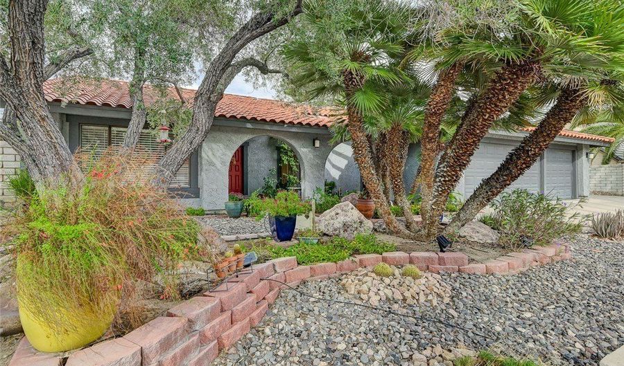 2400 La Solana Way, Las Vegas, NV 89102 - 3 Beds, 2 Bath