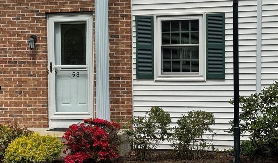 158 Scenery Ln, Johnston, RI 02919 - 2 Beds, 2 Bath