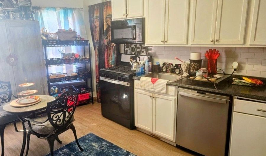 19 Rossmore Pl, Belleville, NJ 07109 - 3 Beds, 1 Bath