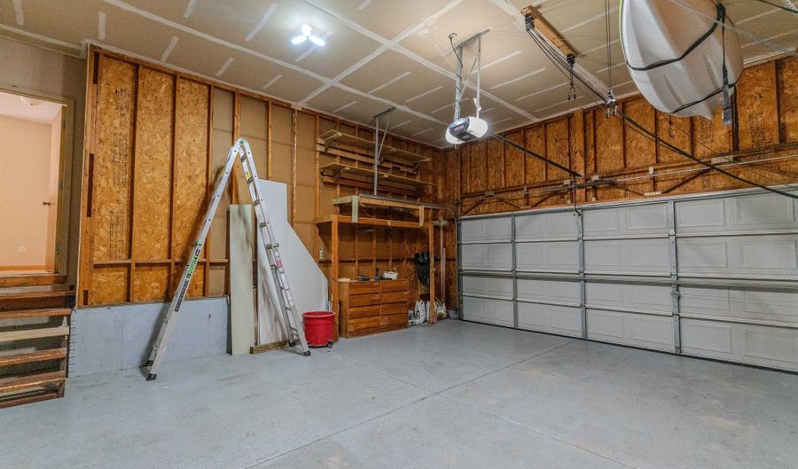 1738 N Black Locust Ct, Andover, KS 67002 - 4 Beds, 3 Bath