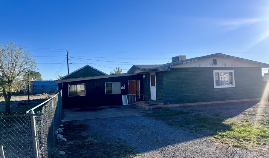 1203 Brooks Ave, Alamogordo, NM 88310 - 3 Beds, 2 Bath