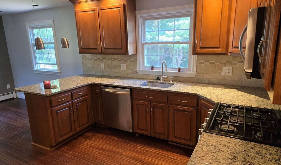 35 Renee Dr, Colchester, CT 06415 - 4 Beds, 4 Bath