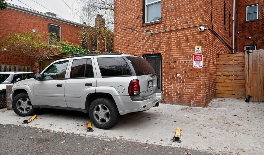 1821 T St NW, Washington, DC 20009 - 10 Beds, 9 Bath