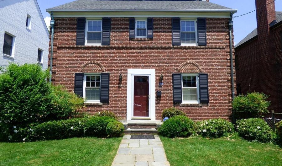 4523 ALTON Pl NW, Washington, DC 20016 - 3 Beds, 3 Bath
