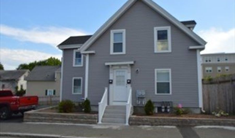 32 Roundy 2, Beverly, MA 01915 - 2 Beds, 1 Bath