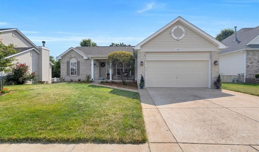 1450 Fox Ridge Ct, Arnold, MO 63010 - 3 Beds, 3 Bath