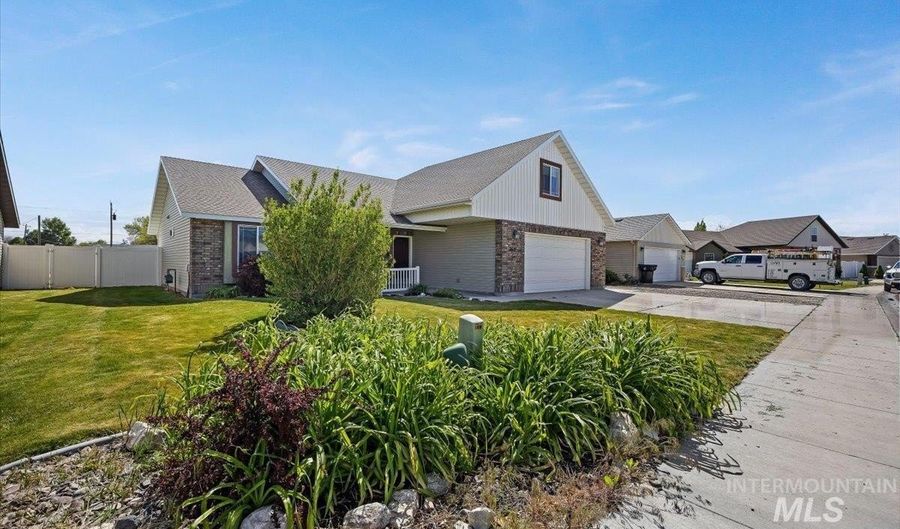 2619 Denali, Burley, ID 83318 - 4 Beds, 3 Bath