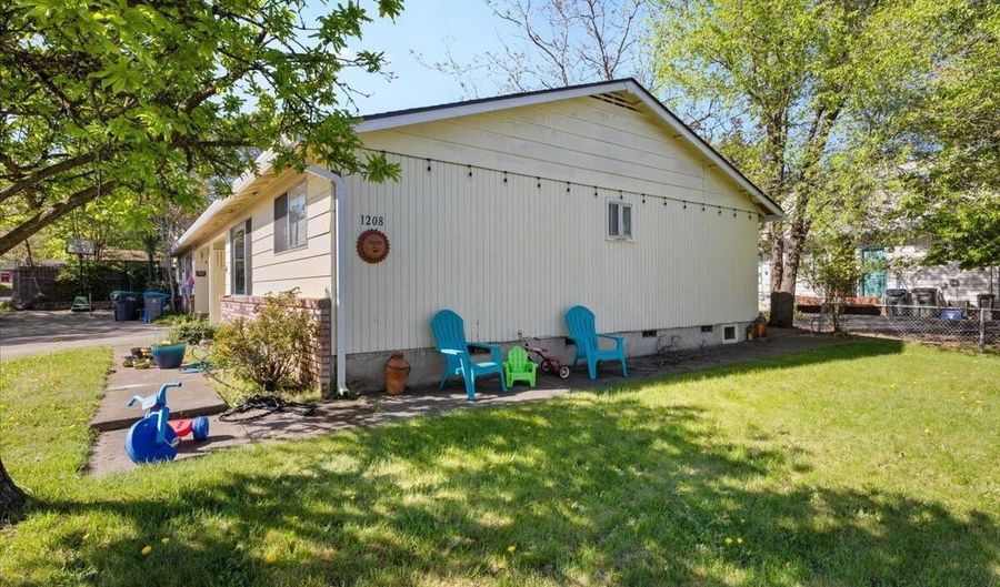 1208 Iowa St, Ashland, OR 97520 - 0 Beds, 0 Bath
