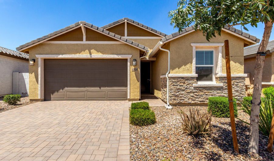 12524 W TRUMBULL Rd, Avondale, AZ 85323 - 5 Beds, 3 Bath