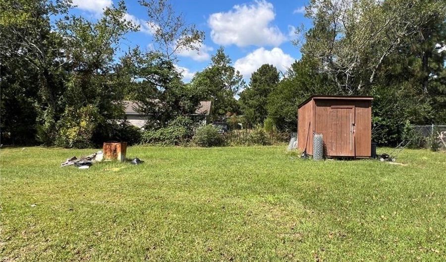 122 Fullers Way, Aberdeen, NC 28315 - 3 Beds, 2 Bath