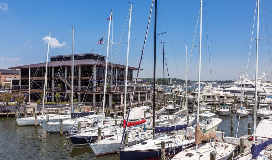 268 KING GEORGE St, Annapolis, MD 21401 - 4 Beds, 4 Bath