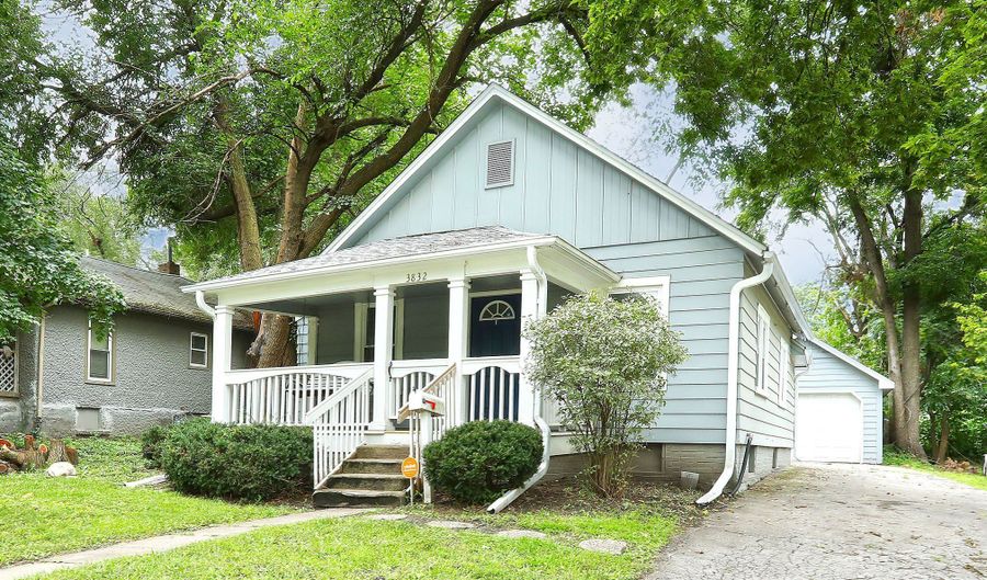 3832 Bowdoin St, Des Moines, IA 50313 - 2 Beds, 1 Bath