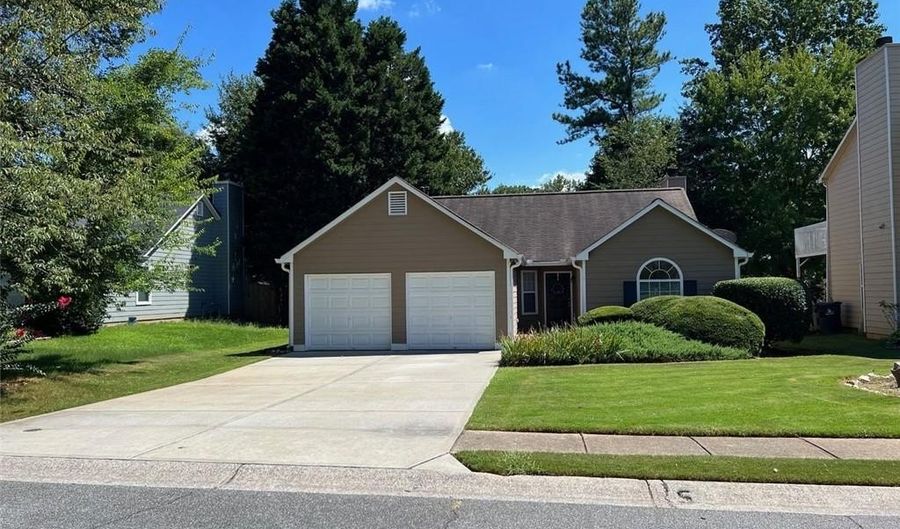 2717 LAKE PARK Rdg E, Acworth, GA 30101 - 3 Beds, 2 Bath