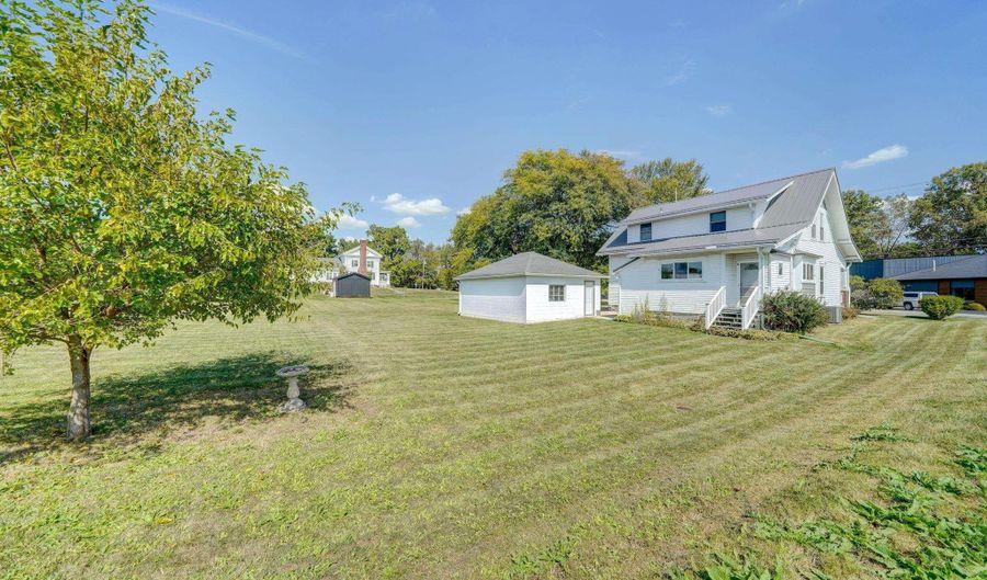 805 N Indiana Ave, Auburn, IN 46706 - 3 Beds, 2 Bath