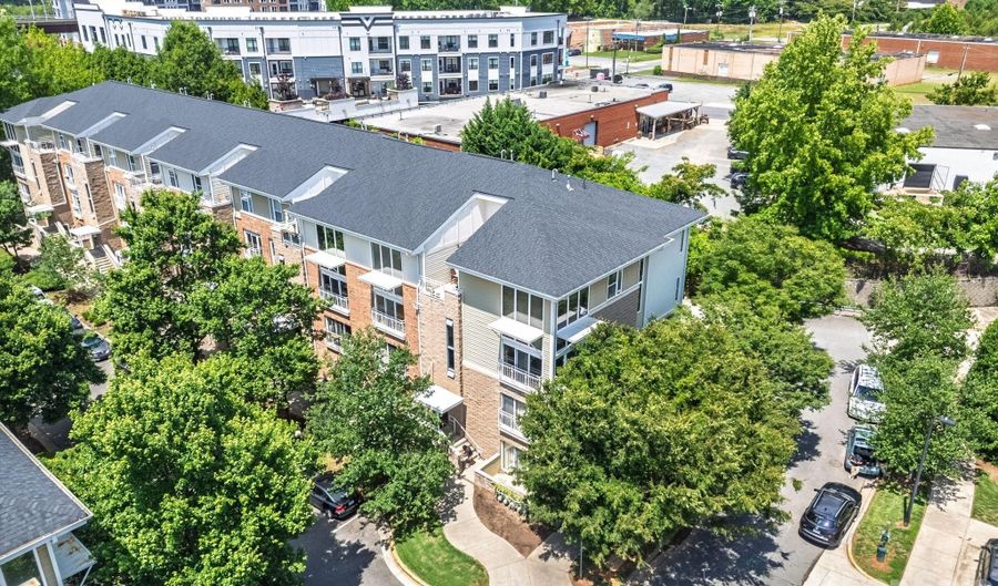 649 Raphael Pl, Charlotte, NC 28205 - 3 Beds, 3 Bath