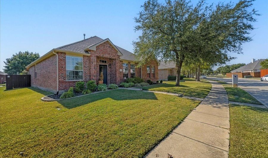 1548 Charleston Dr, Allen, TX 75002 - 4 Beds, 2 Bath