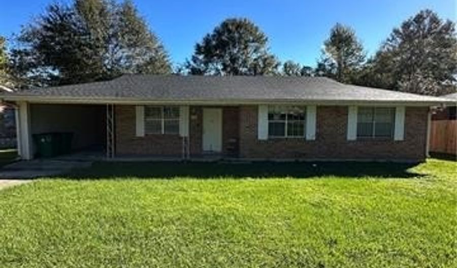 1412 AVENUE K Ave, Bogalusa, LA 70427 - 3 Beds, 2 Bath