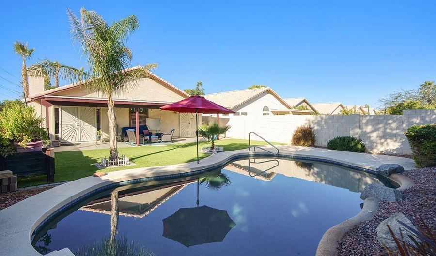 741 S SILVERBRUSH Dr, Chandler, AZ 85226 - 3 Beds, 2 Bath