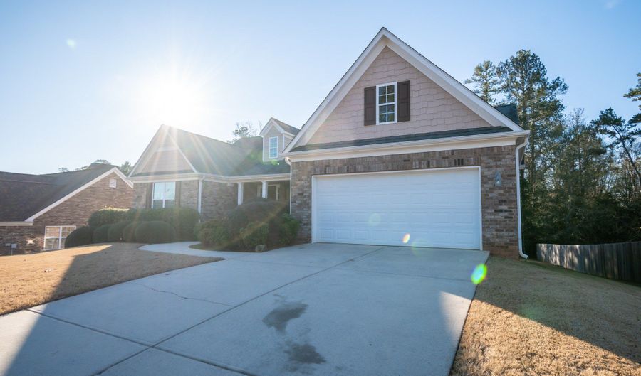 347 Hampton Park Dr, Athens, GA 30606 - 4 Beds, 2 Bath