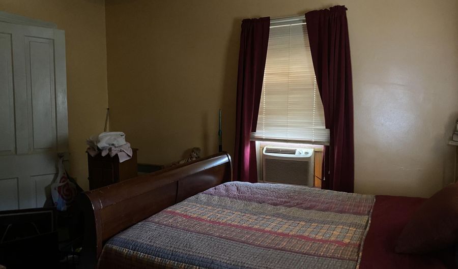 801 3rd Ave, Altoona, PA 16602 - 2 Beds, 1 Bath