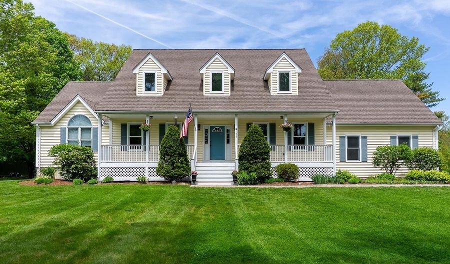 155 Middle Rd, Brentwood, NH 03833 - 4 Beds, 3 Bath