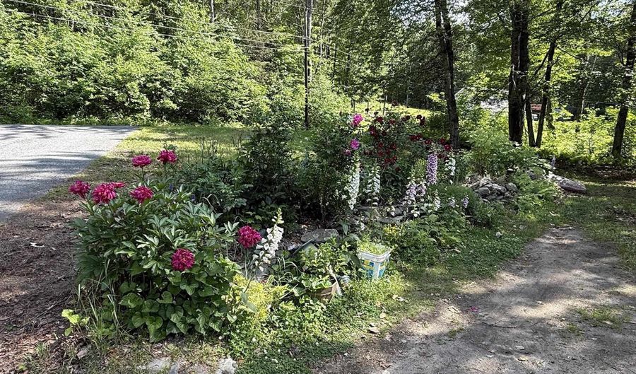 141 Scenic Hill Rd, Charlestown, NH 03603 - 2 Beds, 2 Bath