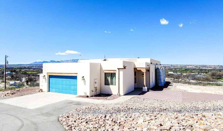 1627 E Goldenrod Ln, Benson, AZ 85602 - 3 Beds, 2 Bath
