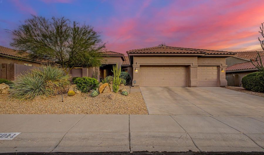 5011 E JUSTICA St, Cave Creek, AZ 85331 - 3 Beds, 3 Bath