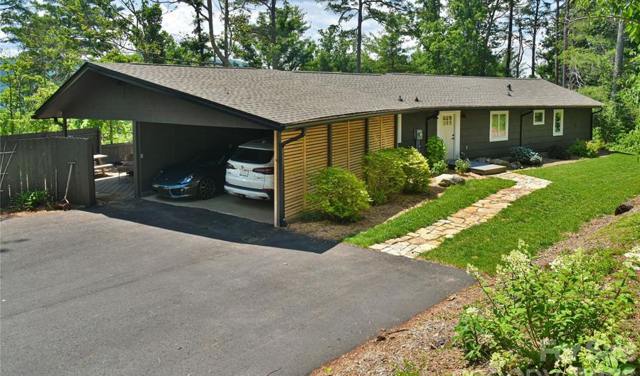 351 Windsor Rd, Asheville, NC 28804 - 5 Beds, 4 Bath