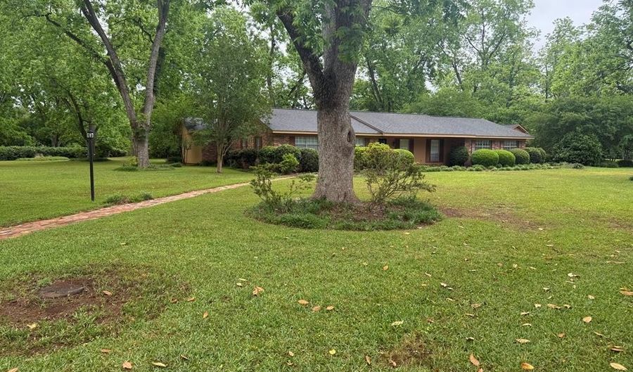 502 Byron Plantation Rd, Albany, GA 31721 - 3 Beds, 2 Bath