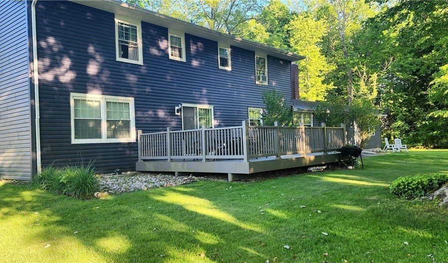 1629 Winterhaven Ave, Ashtabula, OH 44004 - 6 Beds, 3 Bath