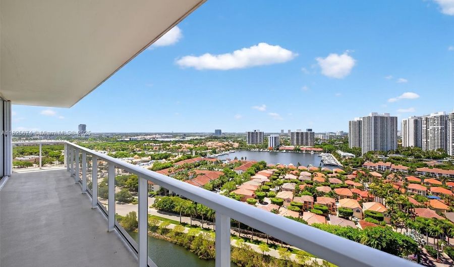 3701 N Country Club Dr 2209, Aventura, FL 33180 - 2 Beds, 2 Bath