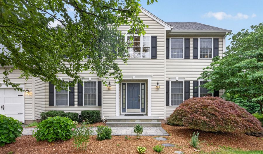 25 Winding Trl, Cheshire, CT 06410 - 4 Beds, 4 Bath