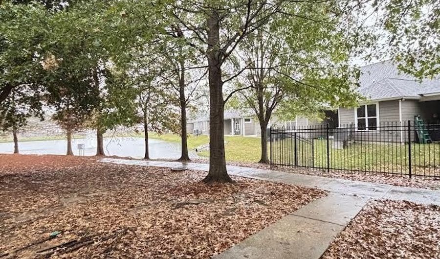 8000 Stonelake Village Ave Apt 101, Baton Rouge, LA 70820 - 3 Beds, 4 Bath