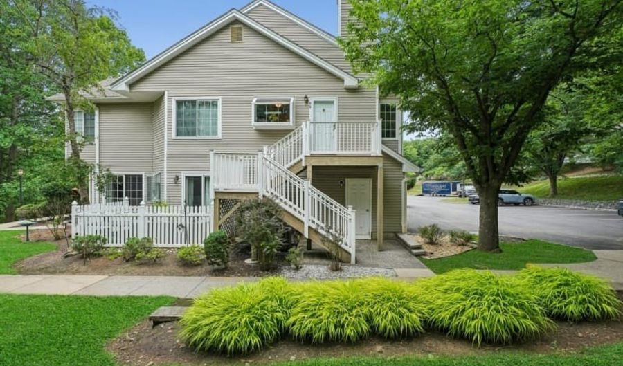 46 Stevens Ct, Bedminster, NJ 07921 - 1 Beds, 1 Bath