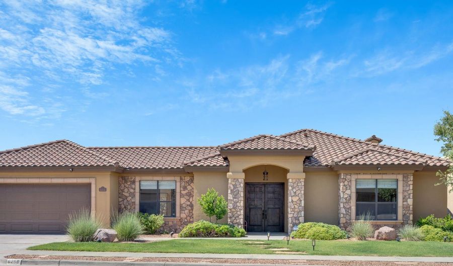 6258 FRANKLIN MOOR Dr, El Paso, TX 79912 - 5 Beds, 6 Bath
