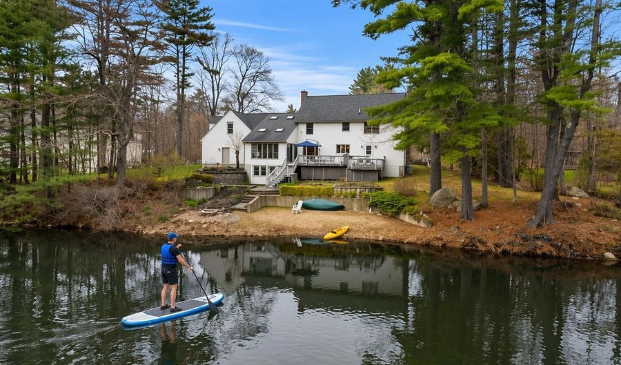 12 Magazine St, Bedford, NH 03110 - 4 Beds, 4 Bath