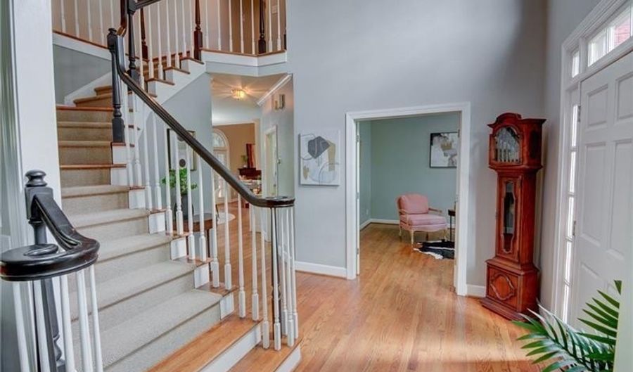 5196 Staverly Ln, Peachtree Corners, GA 30092 - 4 Beds, 5 Bath