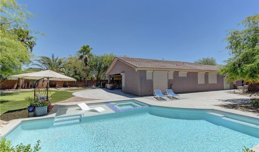 11258 Rising Ridge Ave, Las Vegas, NV 89135 - 5 Beds, 3 Bath