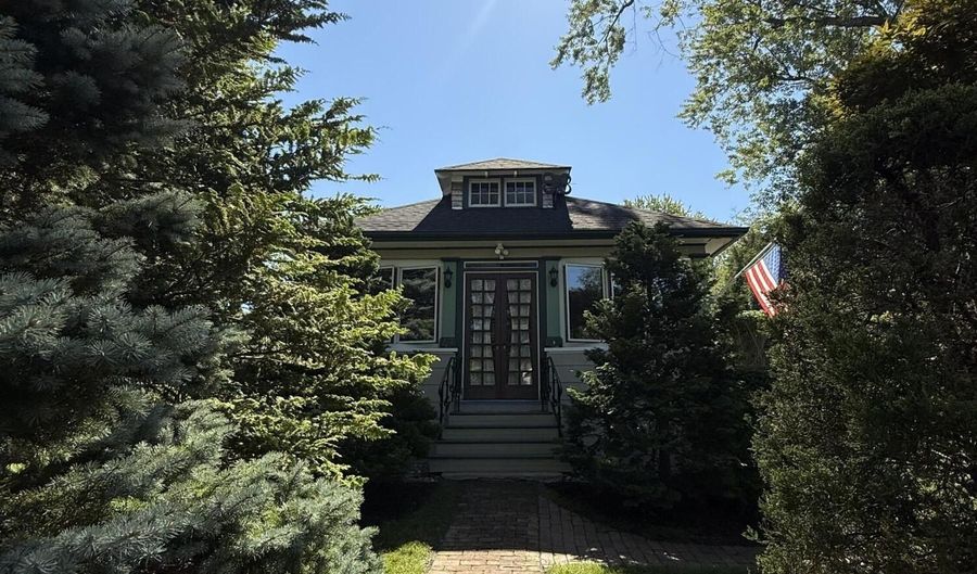 49 Onderdonk Ave, Albany, NY 12208 - 2 Beds, 1 Bath